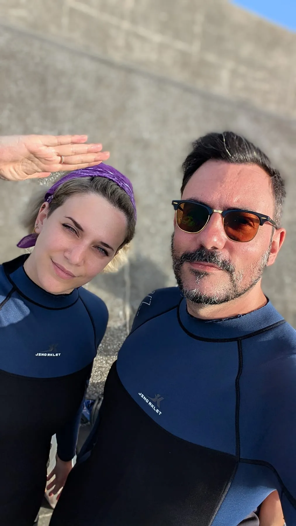Robugin e Corviskiddo in muta da snorkeling, pronti per il mare delle isole Kerama